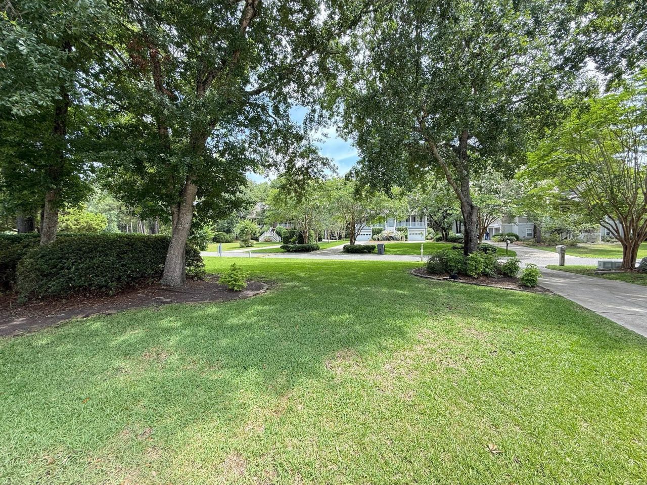 213 Ashmont Drive Photo 41