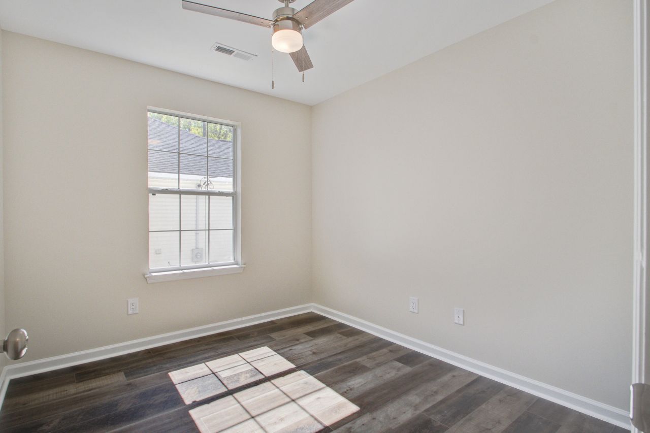 1664 Pierpont Avenue Photo 12