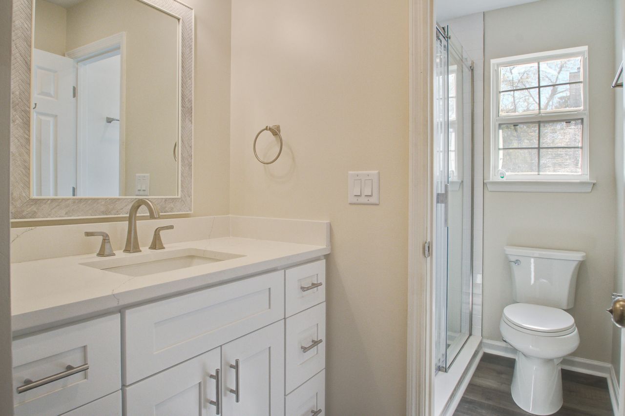 1664 Pierpont Avenue Photo 17