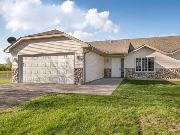206 Appaloosa Court, Braham, MN 55006