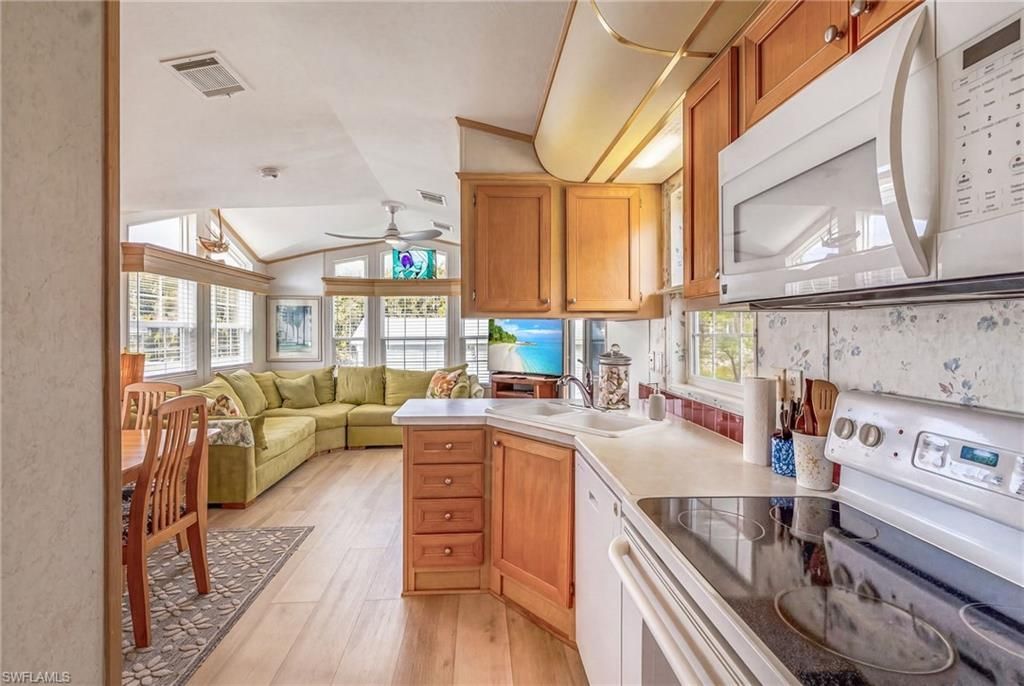 7270 Pinehurst Rd , Bokeelia, FL 33922 Photo