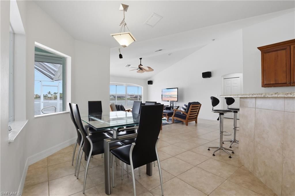 419 SW 12th St , Cape Coral, FL 33991 Photo