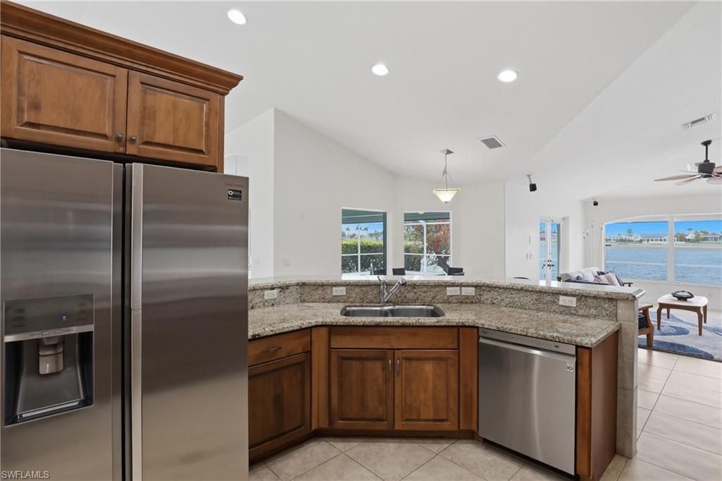 419 SW 12th St , Cape Coral, FL 33991 Photo