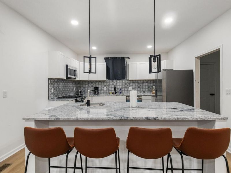 150 N 22nd Street , Columbus, OH 43203 Photo 9