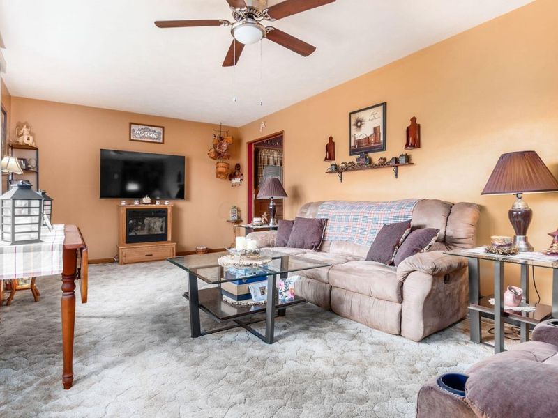 139 N 39th Street , Newark, OH 43055 Photo 3