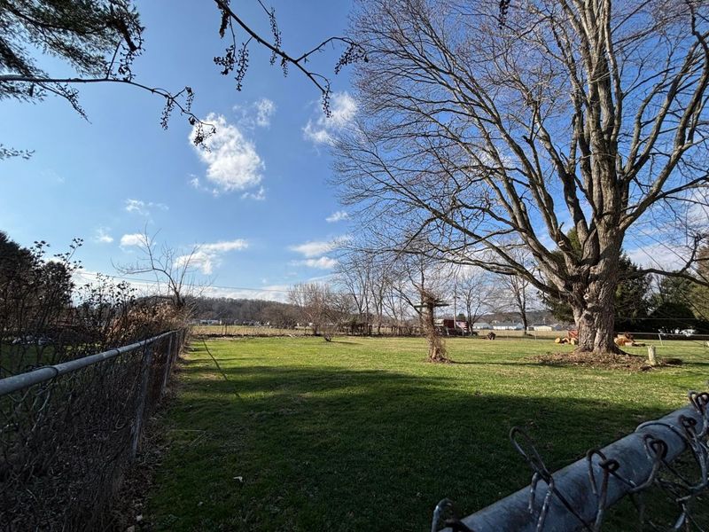 41 Oregon Avenue , Newark, OH 43055 Photo 3