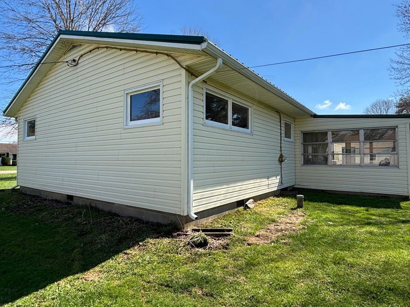 41 Oregon Avenue, Newark, OH 43055 Photo 4