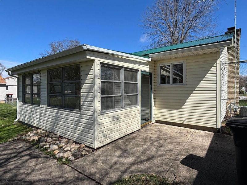 41 Oregon Avenue, Newark, OH 43055 Photo 5