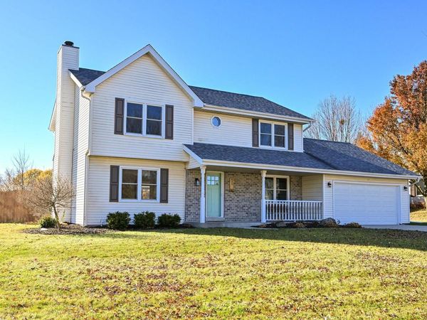 4213 W Madison BOULEVARD, Franklin, WI 53132