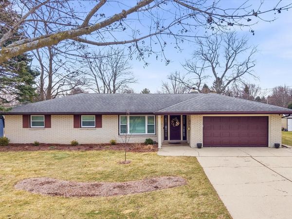 N75W6969 Linden STREET, Cedarburg, WI 53012