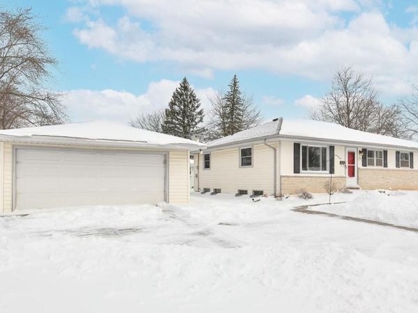 N84W14678 Menomonee AVENUE, Menomonee Falls, WI 53051