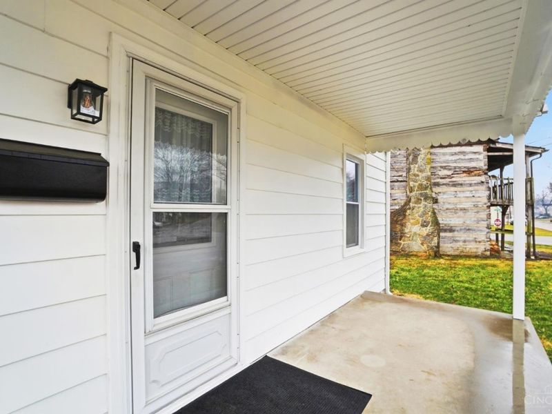 200 N First Street, Trenton, OH 45067 Photo 2