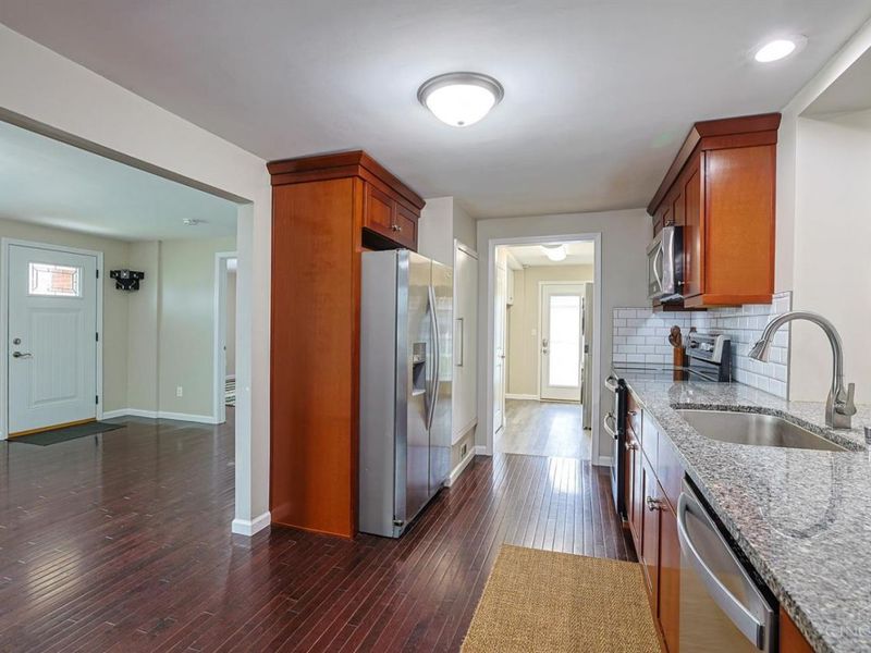 8340 Maineville Road, Hamilton Twp, OH 45039 Photo 11