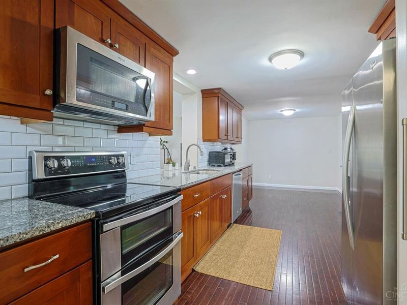 8340 Maineville Road, Hamilton Twp, OH 45039 Photo 12