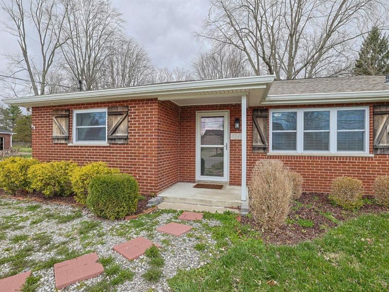 8340 Maineville Road, Hamilton Twp, OH 45039 Photo 4