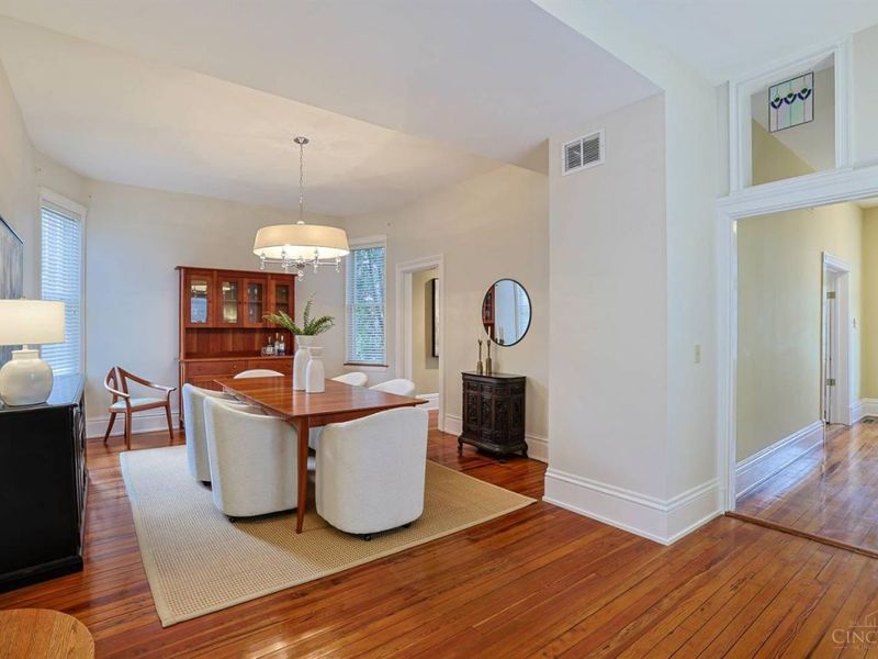 416 Torrence Court, Cincinnati, OH 45202 Photo 13