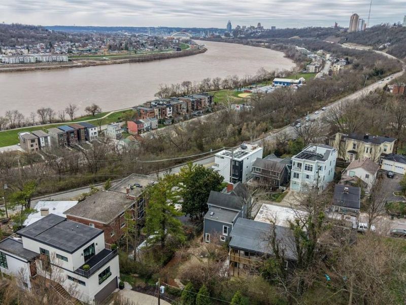 416 Torrence Court, Cincinnati, OH 45202 Photo 34