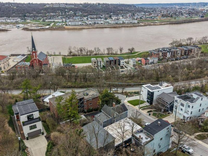 416 Torrence Court, Cincinnati, OH 45202 Photo 35