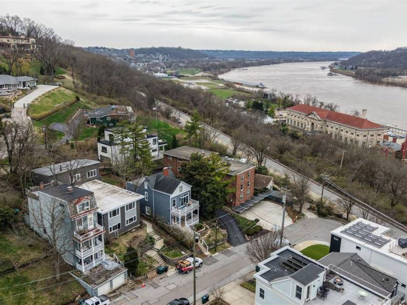 416 Torrence Court, Cincinnati, OH 45202 Photo 36