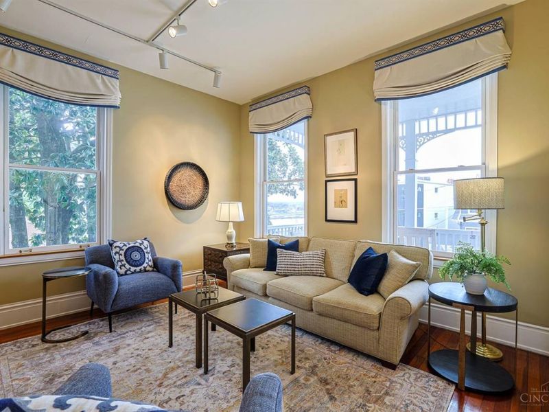 416 Torrence Court, Cincinnati, OH 45202 Photo 6