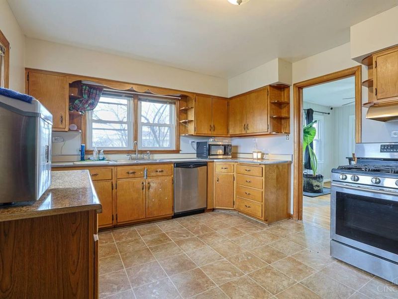 656 W Plane Street, Bethel, OH 45106 Photo 13