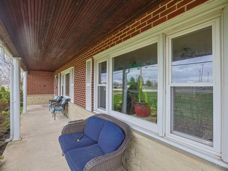 656 W Plane Street, Bethel, OH 45106 Photo 3