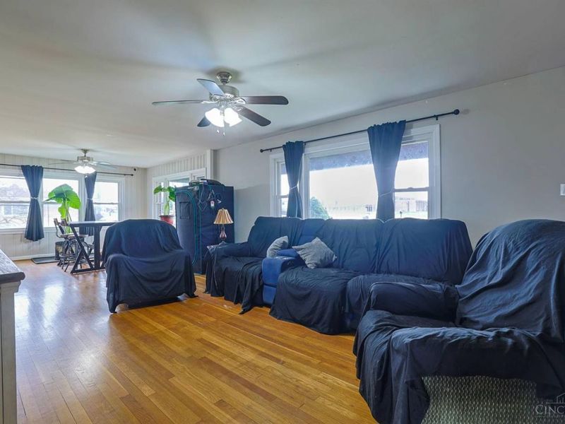 656 W Plane Street, Bethel, OH 45106 Photo 6