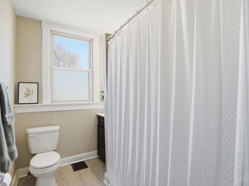 6140 Grand Vista Avenue, Cincinnati, OH 45213 Photo 24