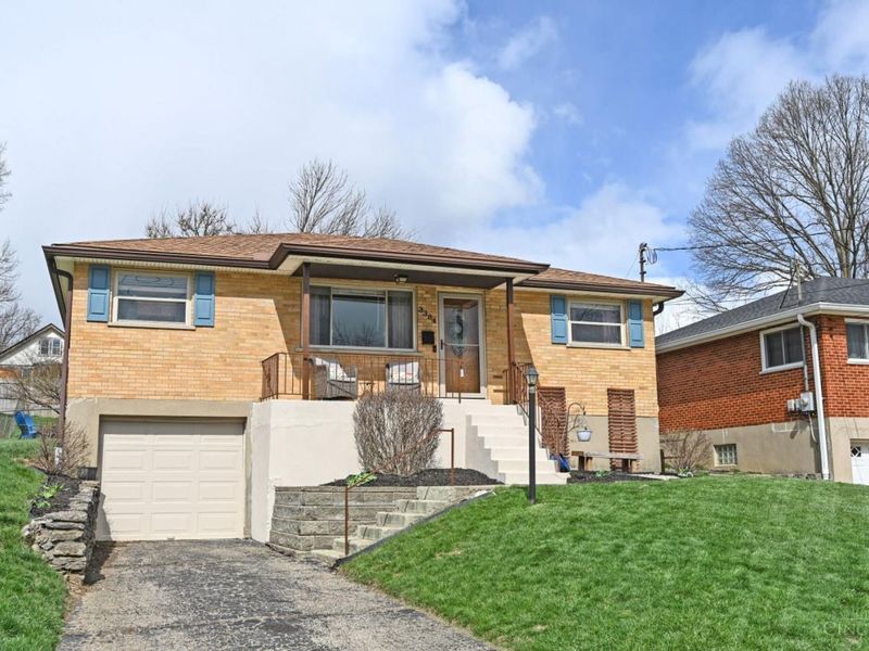 3384 Keywest Drive, Green Township, OH 45239 Photo 2