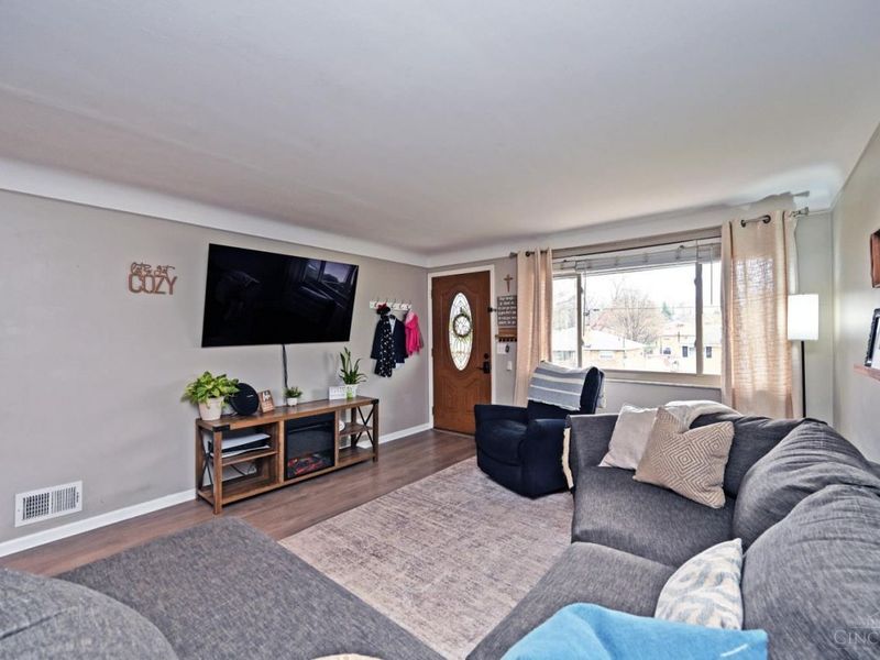 3384 Keywest Drive, Green Township, OH 45239 Photo 7