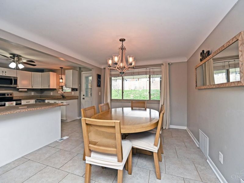 3384 Keywest Drive, Green Township, OH 45239 Photo 9