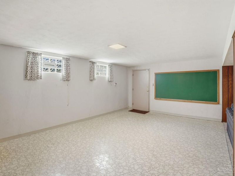 7281 Winton Road, Cincinnati, OH 45224 Photo 31