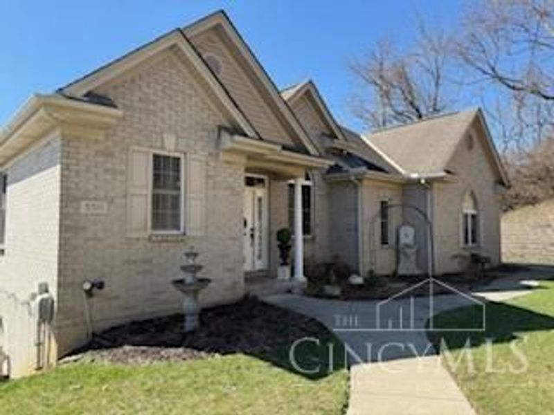 550 Aston View Lane, Cleves, OH 45002 Photo 2