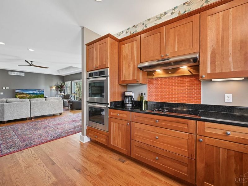 9867 Laurel Glen Drive, Loveland, OH 45140 Photo 10