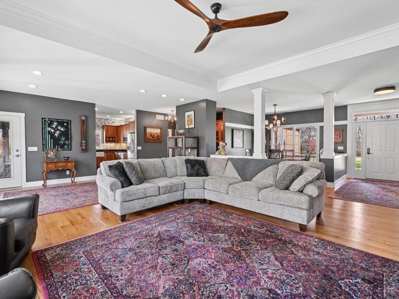 9867 Laurel Glen Drive, Loveland, OH 45140 Photo 6