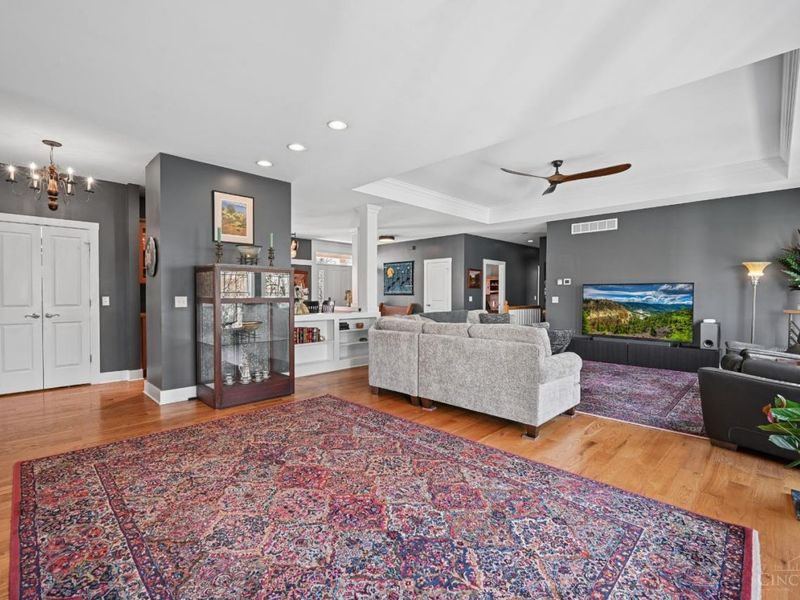 9867 Laurel Glen Drive, Loveland, OH 45140 Photo 7