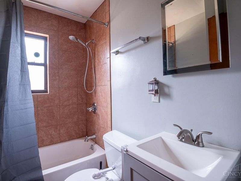 1458 Van Fleet Avenue, Mount Healthy, OH 45231 Photo 10