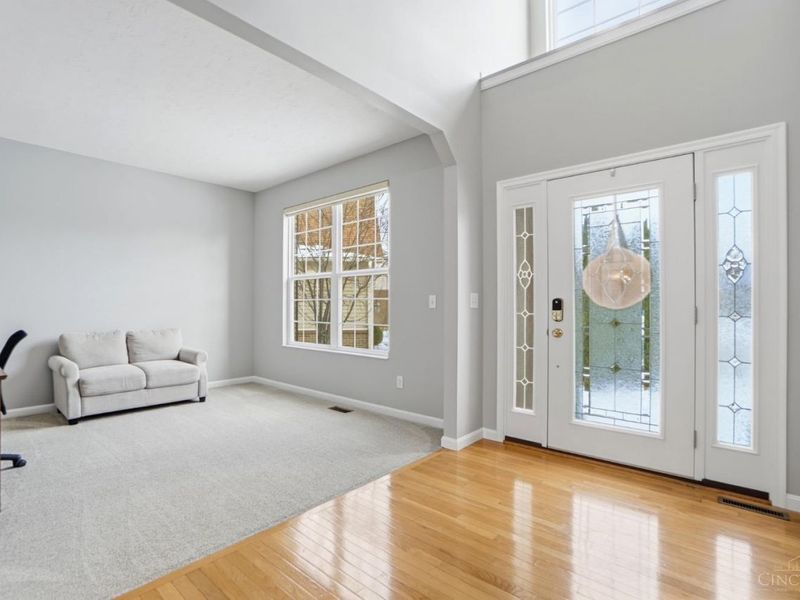 6973 Cottonwood Court, Hamilton Twp, OH 45039 Photo 4