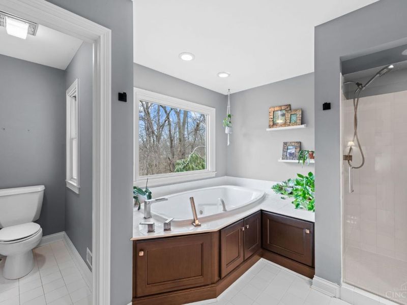 8590 Trillium Ridge Lane, Anderson Twp, OH 45255 Photo 21