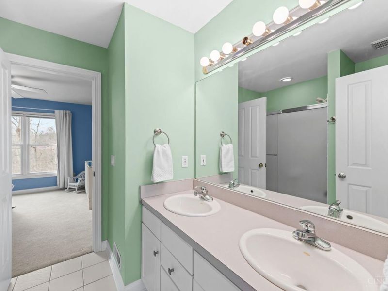 8590 Trillium Ridge Lane, Anderson Twp, OH 45255 Photo 30