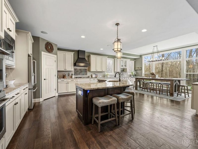 10741 Hampton Glen Lane, Hamilton Twp, OH 45140 Photo 10