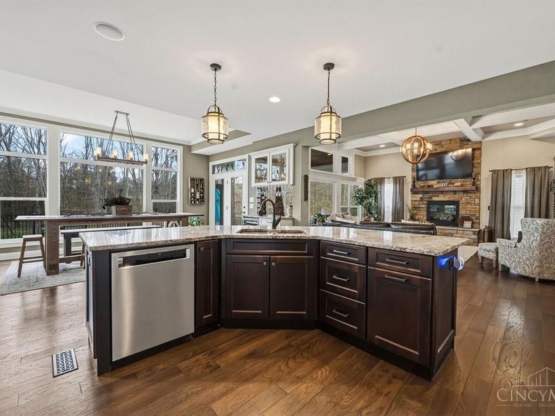 10741 Hampton Glen Lane, Hamilton Twp, OH 45140 Photo 14