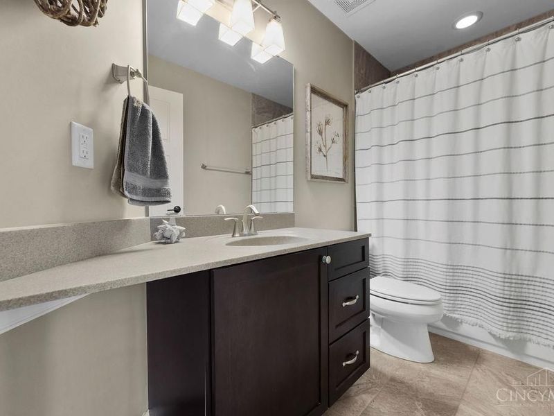 10741 Hampton Glen Lane, Hamilton Twp, OH 45140 Photo 36