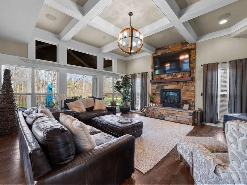 10741 Hampton Glen Lane, Hamilton Twp, OH 45140 Photo 7