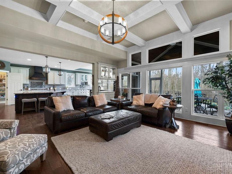 10741 Hampton Glen Lane, Hamilton Twp, OH 45140 Photo 8