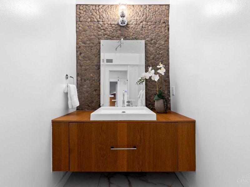 2100 St James Avenue, Cincinnati, OH 45206 Photo 47