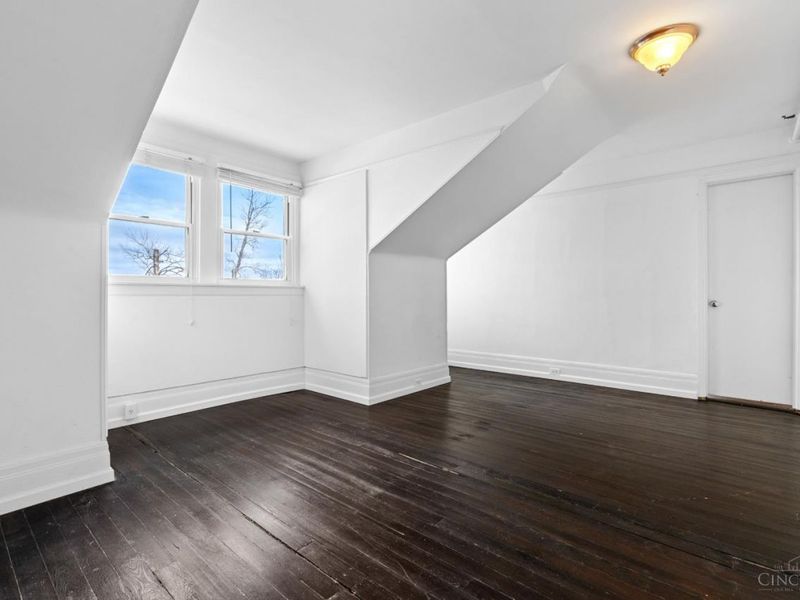 2100 St James Avenue, Cincinnati, OH 45206 Photo 50