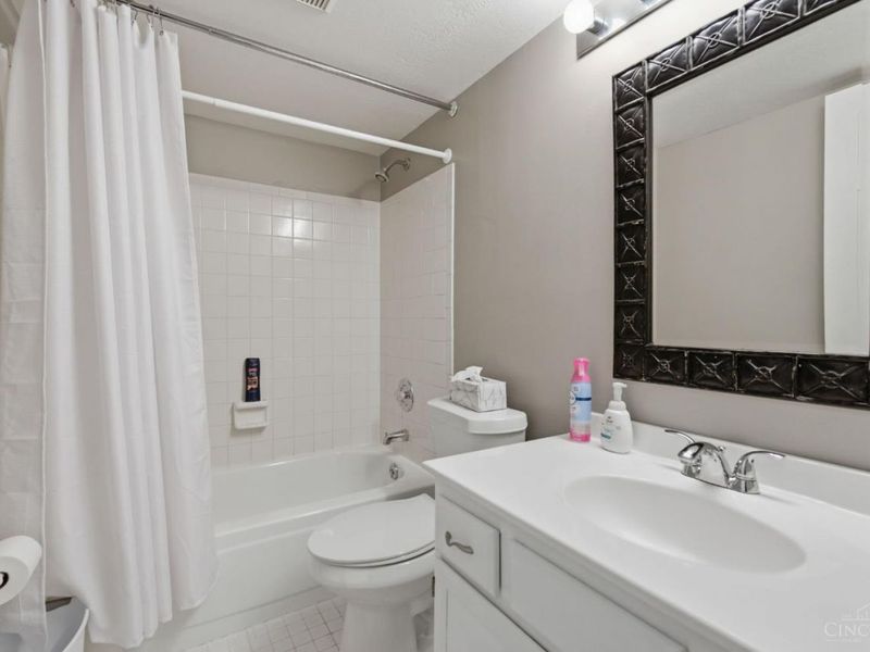 4044 White Chapel Lane, Loveland, OH 45140 Photo 16