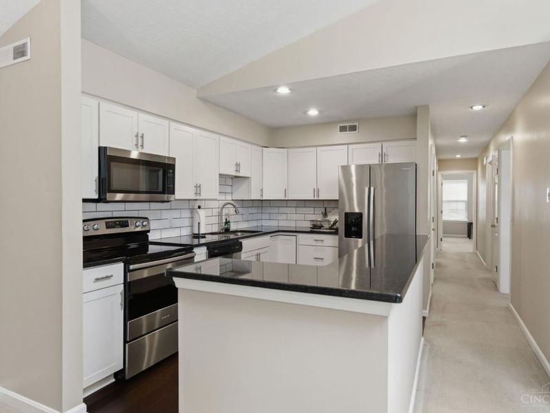 4044 White Chapel Lane, Loveland, OH 45140 Photo 7