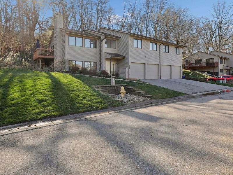 115 Miami Lakes Drive, Unit 1, Milford, OH 45150 Photo 3